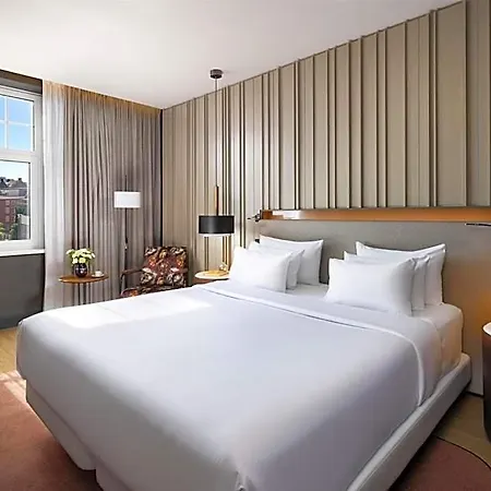 Hotel Nh Collection Flower Market 4*