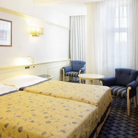 Szálloda Nh Collection Flower Market Amszterdam