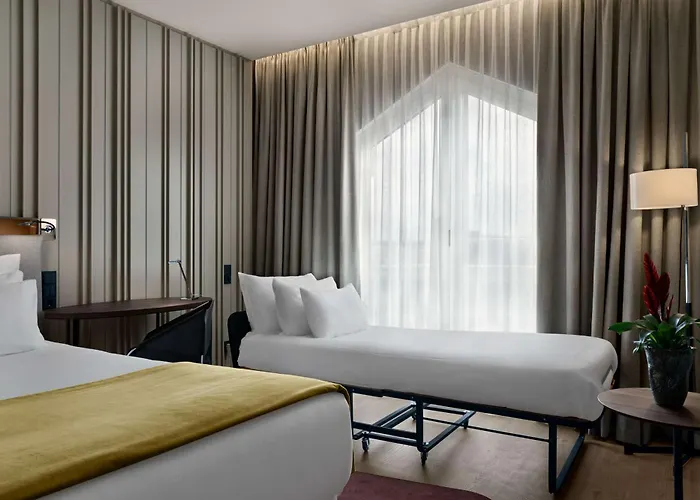 Nh Collection Flower Market 4*