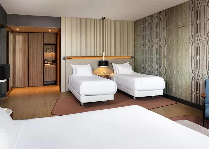 Nh Collection Flower Market Amsterdam