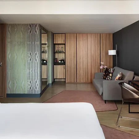 Nh Collection Flower Market