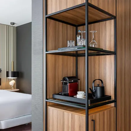 Hotel Nh Collection Flower Market 4*