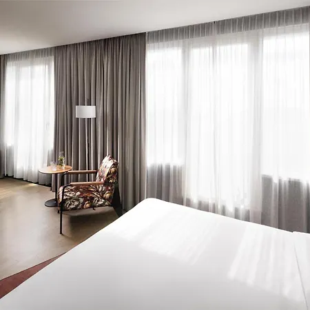 Nh Collection Flower Market Hotel